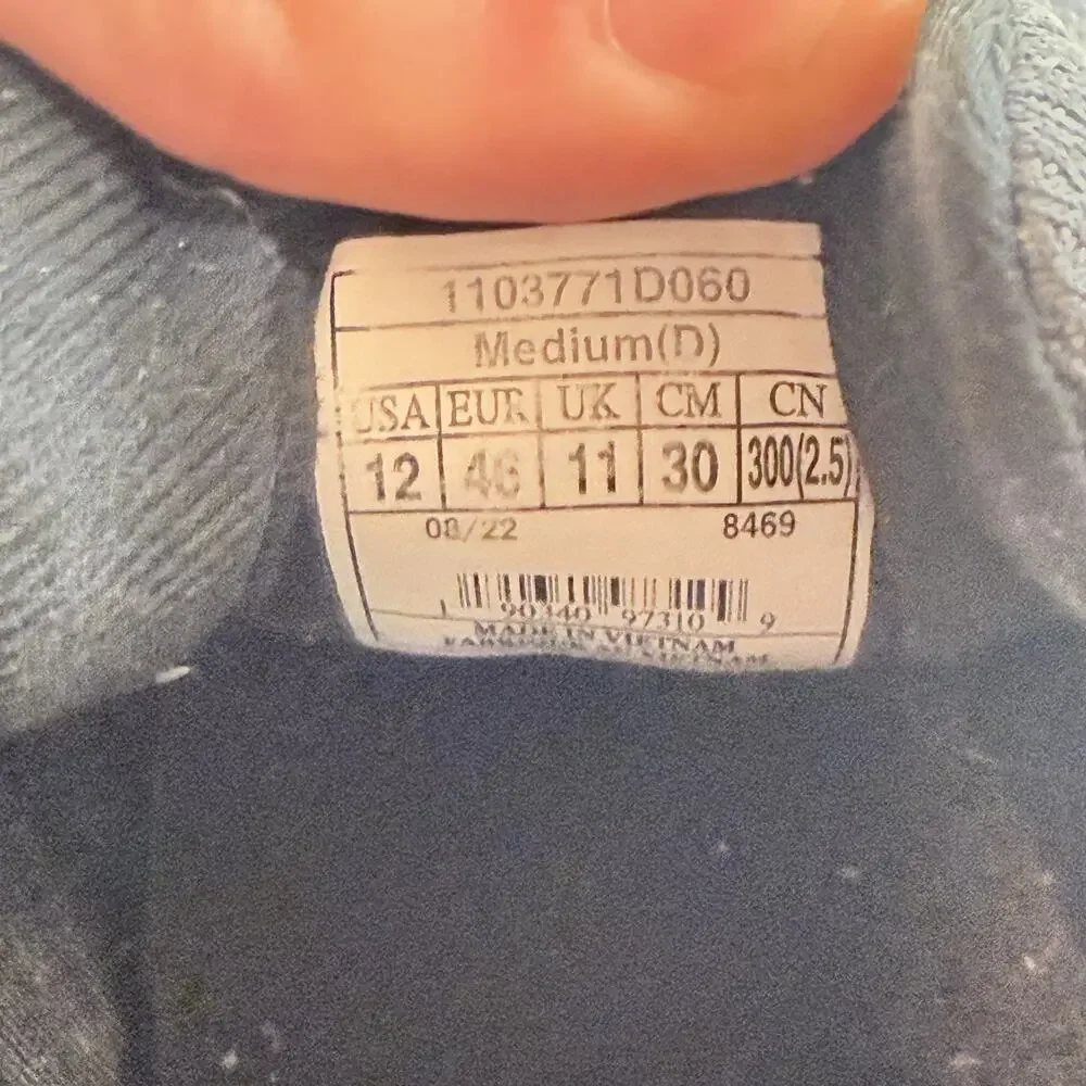 Brooks up sale
